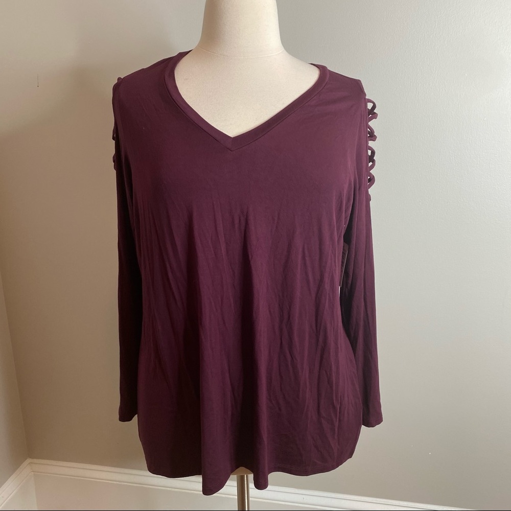 NEW TORRID SUPER SOFT LADDER ARM TOP - Sz 3